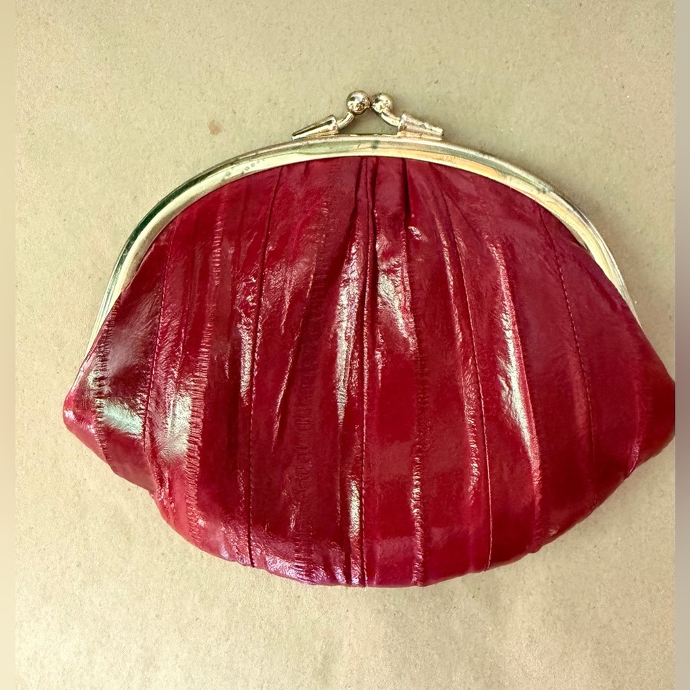 Ruby Red Vintage Skin Clutch/Wallet With Doubled Interior pin up retro vintage - Picture 4 of 7